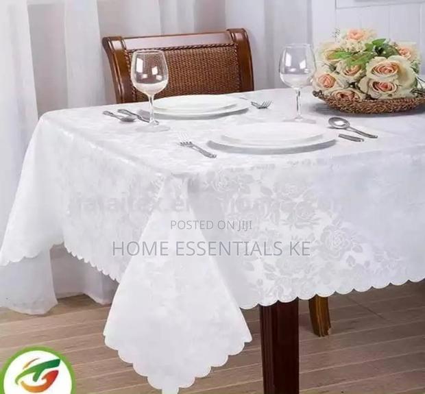 *Table Cloth With 8pc Napkins* 150cm×220cm - thumbnail 4