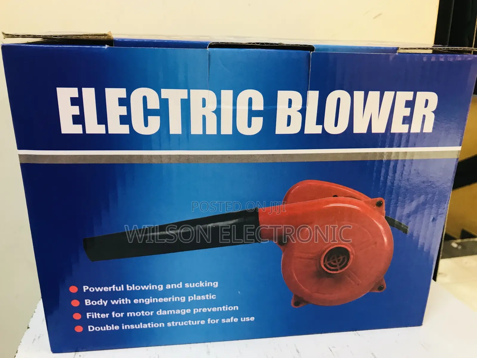 Electric Blower. 700w