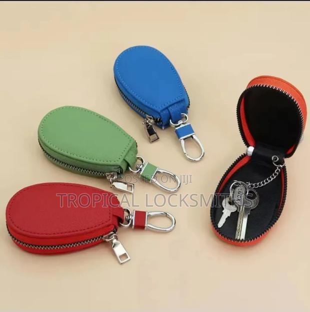 Leather Keyholder/Key Pouch/Key Chain - main view