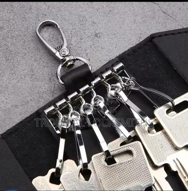 Leather Keypouch/Keyholder - thumbnail 2