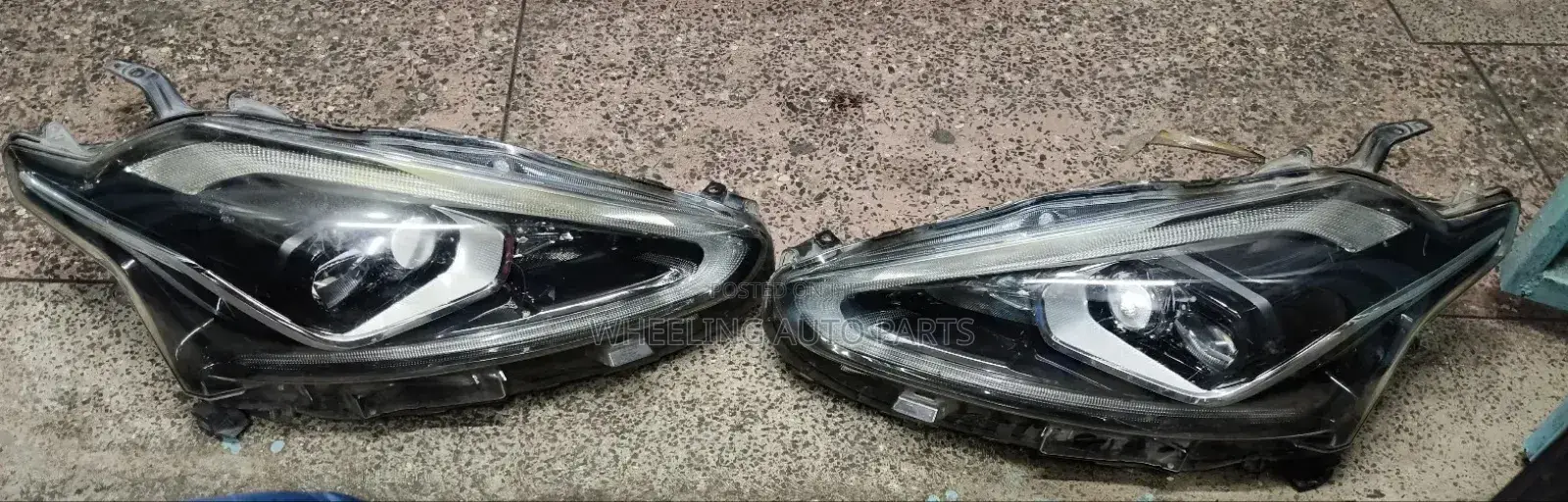 Sienta 2015 Headlights