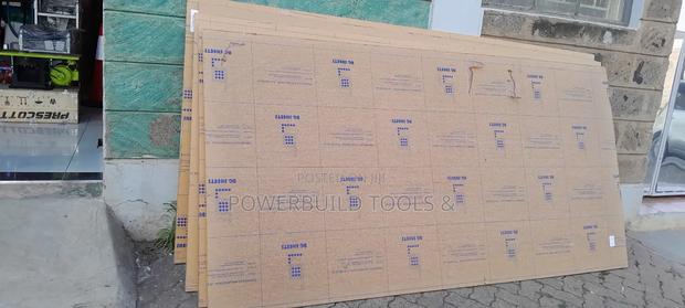 Clear Perspex Sheet /Partition Glass - thumbnail 2