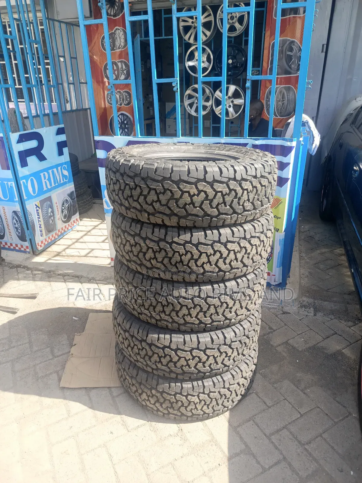 235/75r15 Comforser a/T