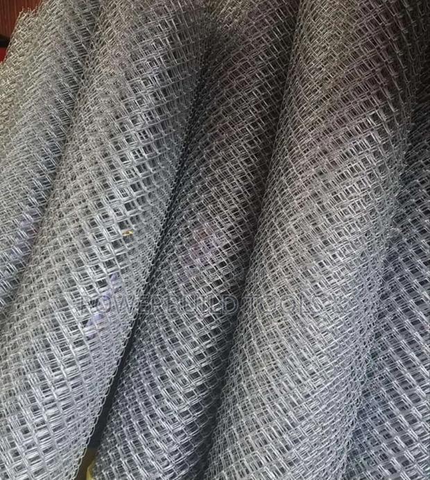 Twisted Galvanised Chainlink - thumbnail 2