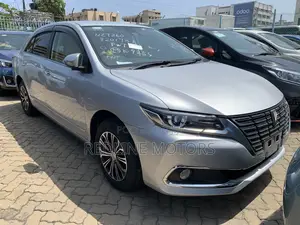 Toyota Premio 1.5 FWD 2017 Silver