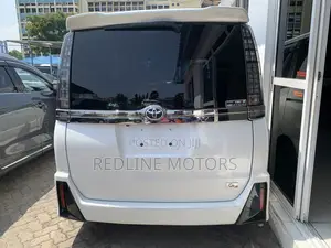 Toyota Noah 2.0 AWD (6 Seater) 2018 White