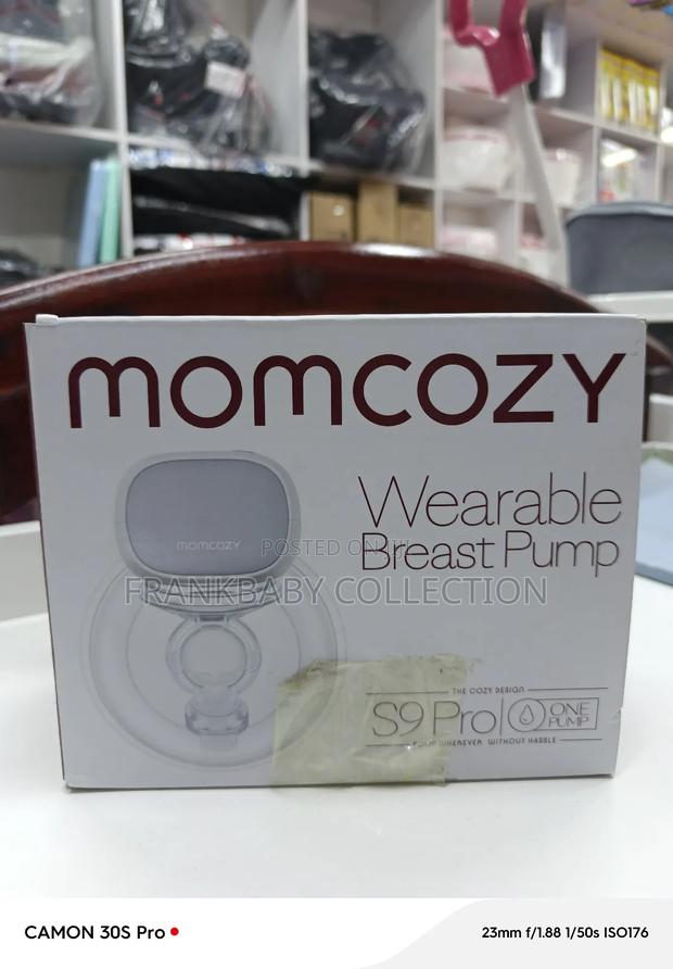 Momcozy Wearable Breast Pump