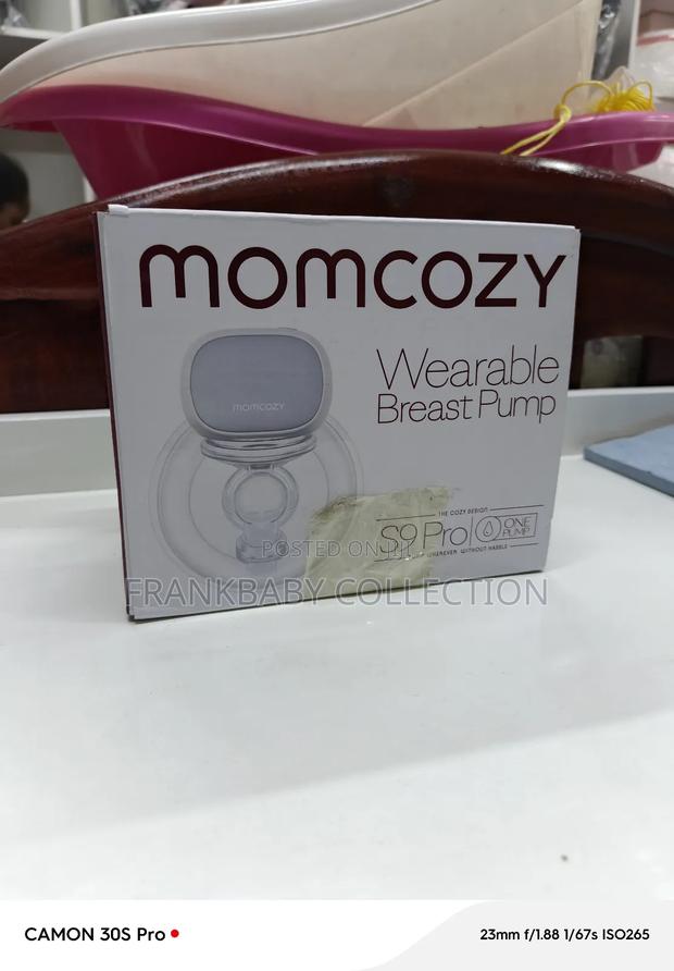 Momcozy Double Wearable Breast Pump - thumbnail 3