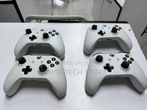 Xbox One Controllers Ex Uk - thumbnail 2