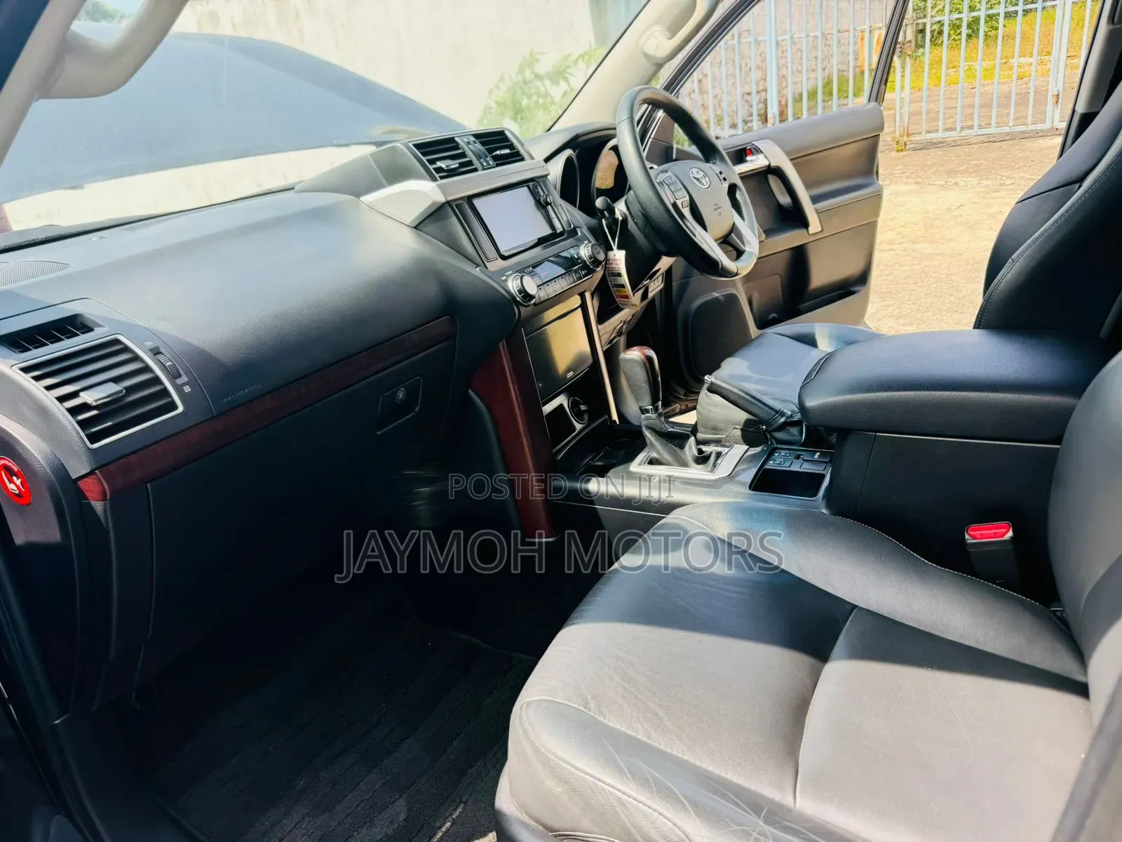 Toyota Land Cruiser Prado 2017 Black