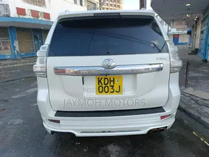 Toyota Land Cruiser Prado 2016 White
