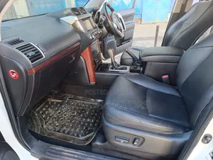 Toyota Land Cruiser Prado 2016 White