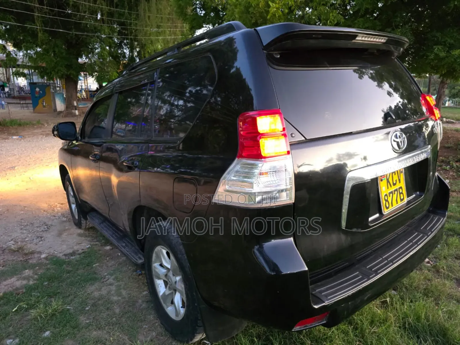 Toyota Land Cruiser Prado 2013 Black