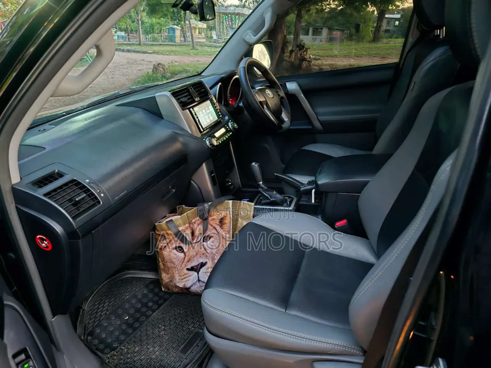 Toyota Land Cruiser Prado 2013 Black