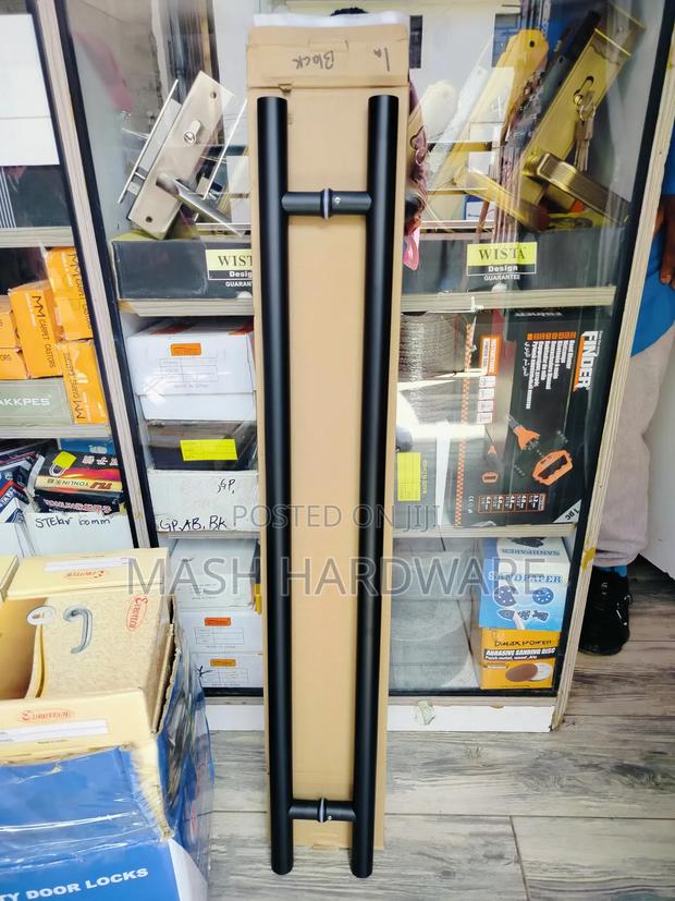 1m Black Handle - main view