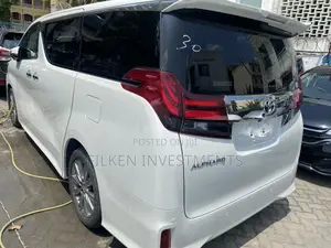 Toyota Alphard 2.5 Petrol FWD 2018 White