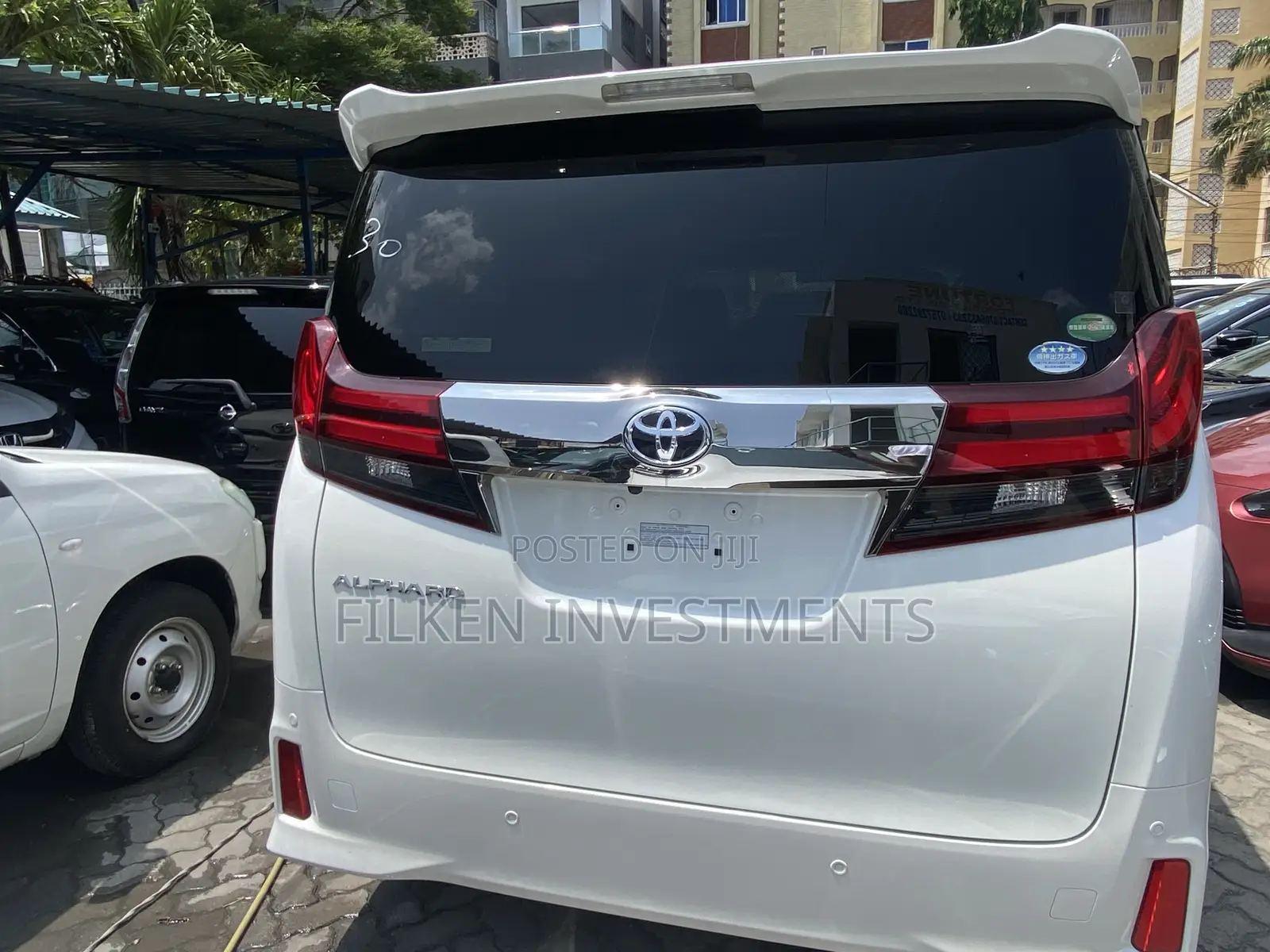 Toyota Alphard 2.5 Petrol FWD 2018 White