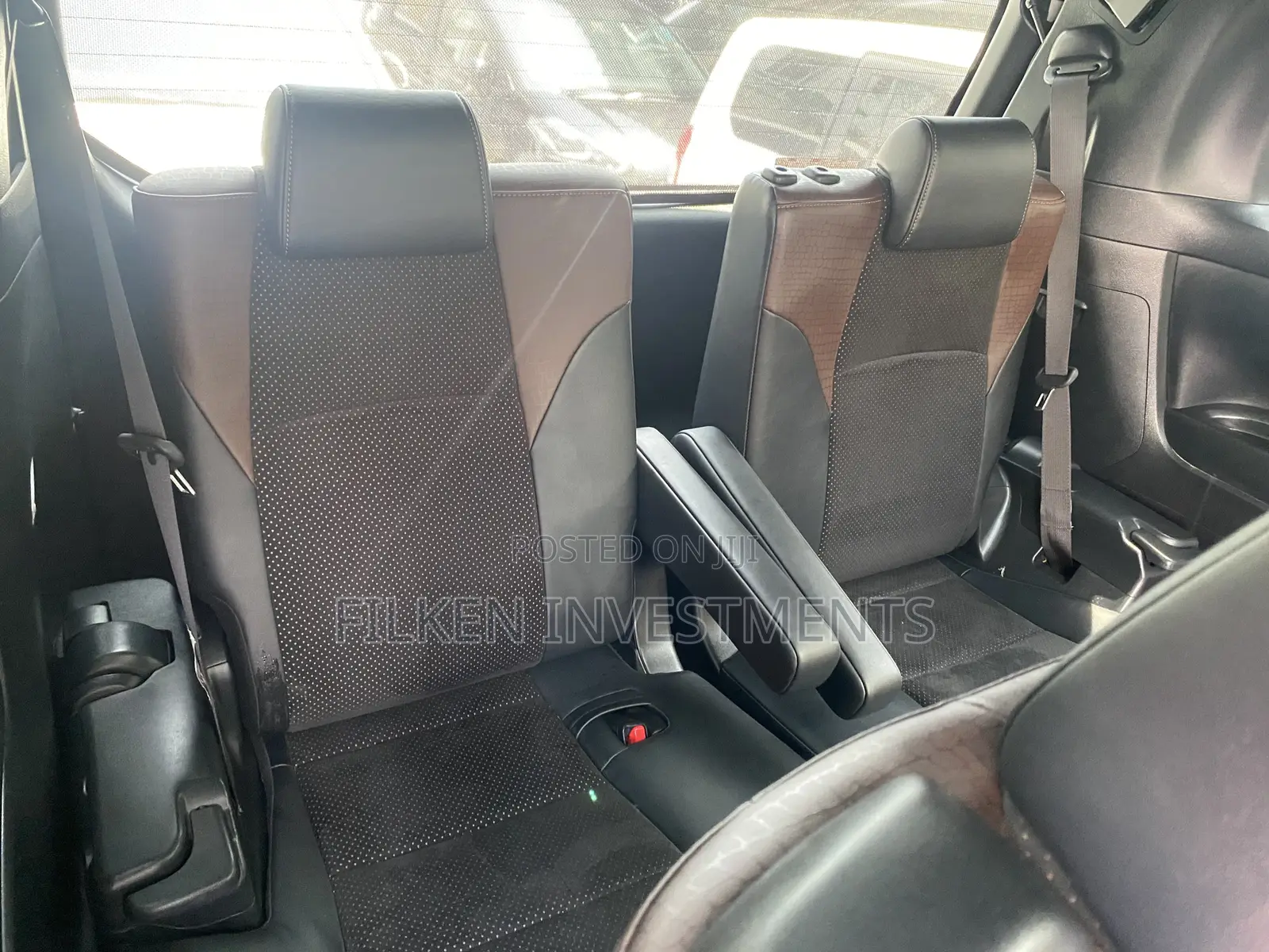 Toyota Alphard 2.5 Petrol FWD 2018 White