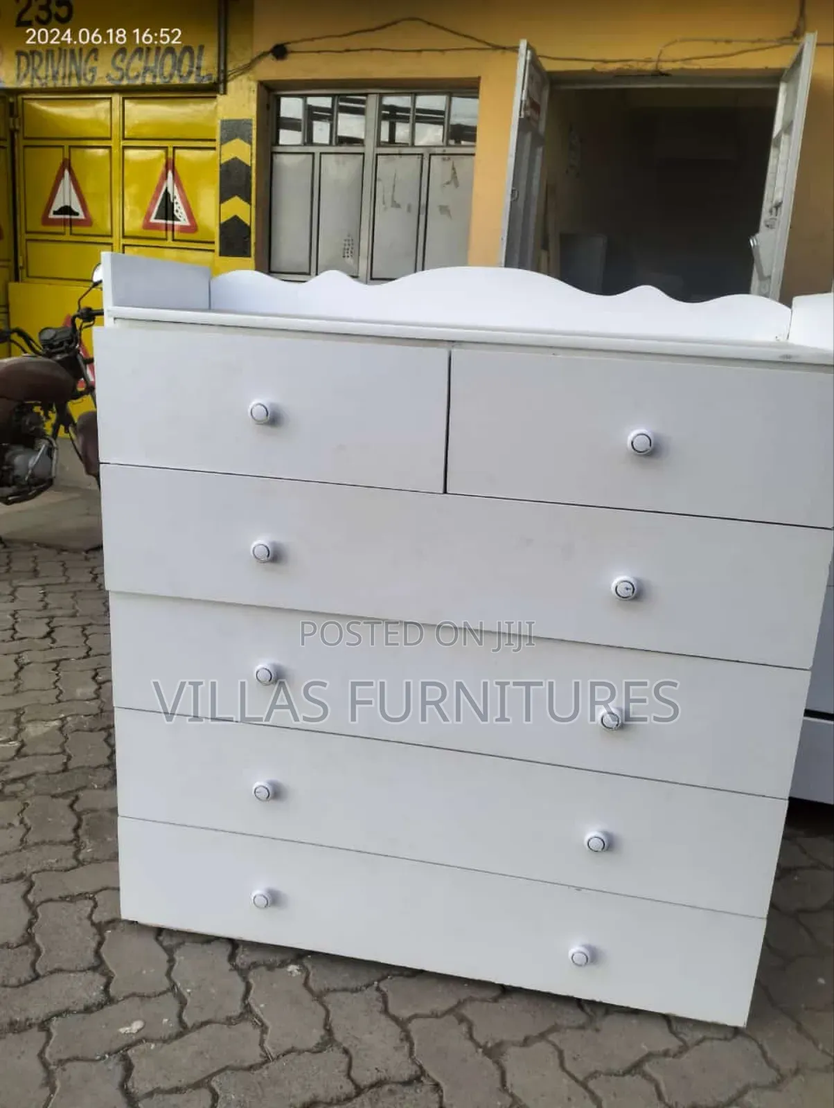 Chest of Drawers