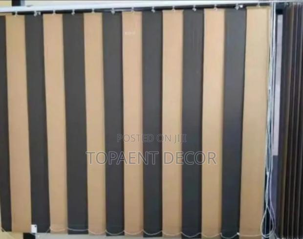 Ratio 1.1 Vertical Office Window Blinds - main view