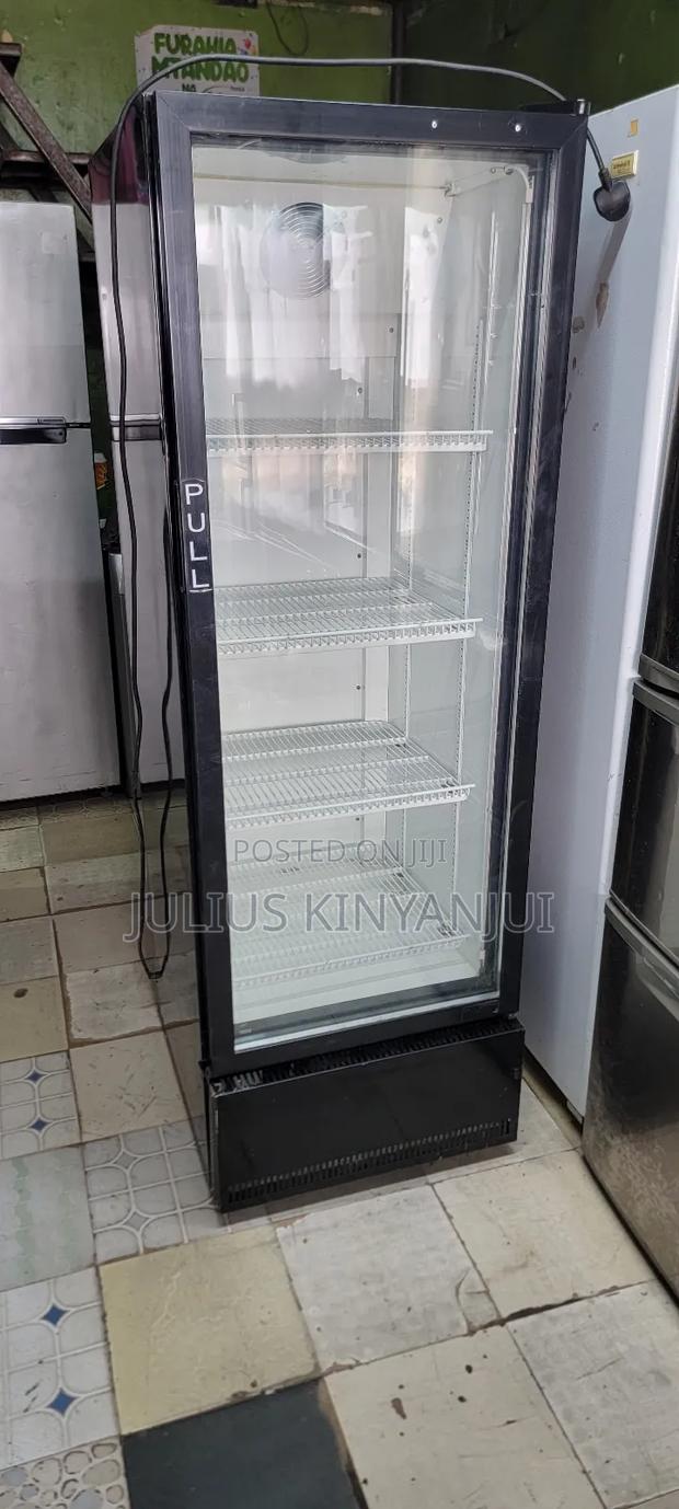 Frigoglass Showcase Fridge - thumbnail 2