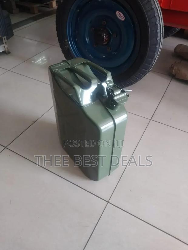 Diesel/Petrol Jerrycan 20ltrs - thumbnail 2