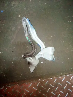 Bonnet Hinges