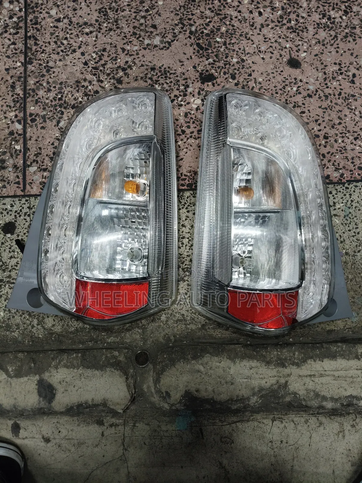 Toyota Passo 2015 Backlights