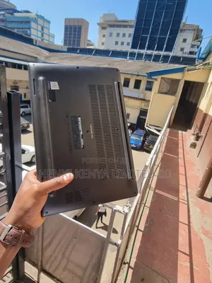 Laptop Dell Latitude 7300 8GB Intel Core I5 SSD 256GB