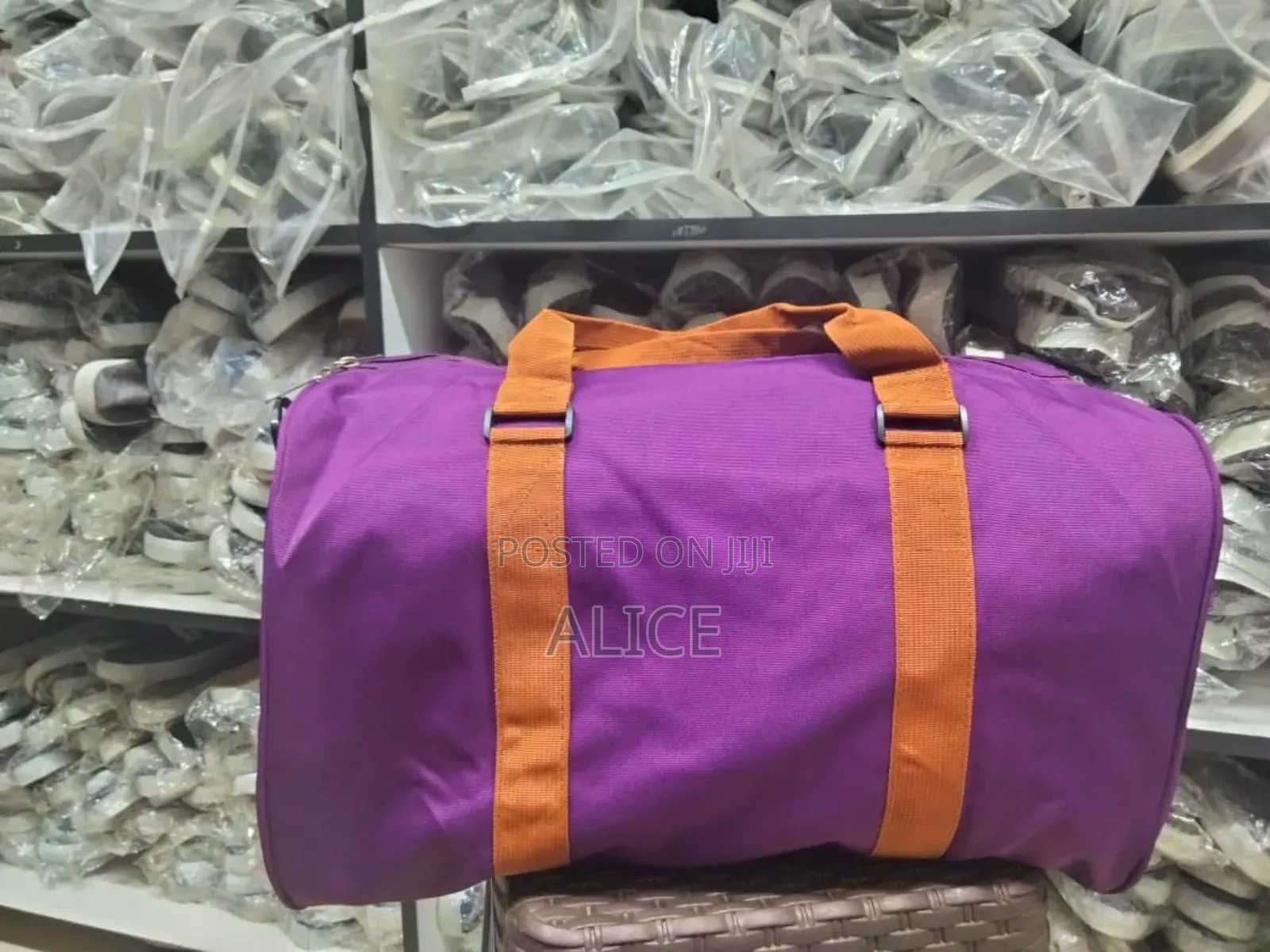 Travelling Bag With Shoe Compartment