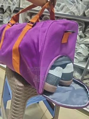 Travelling Bag With Shoe Compartment