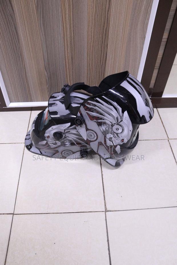 Auto Darkening Helmet Harbor Freight - main view