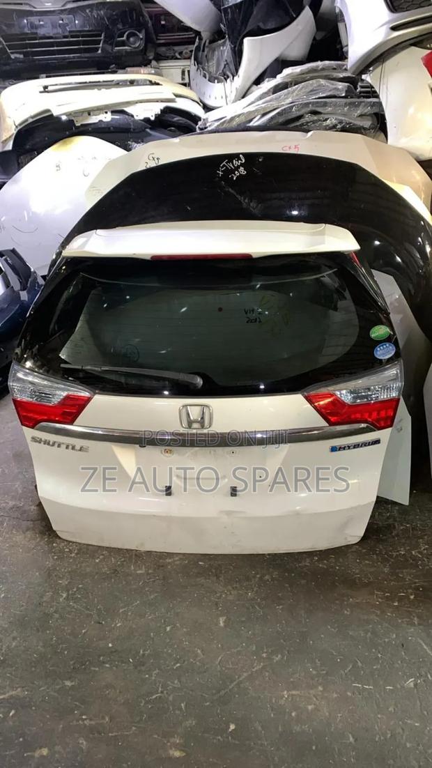 Honda Fit Shuttle 2015 Tailgate/Boot Available