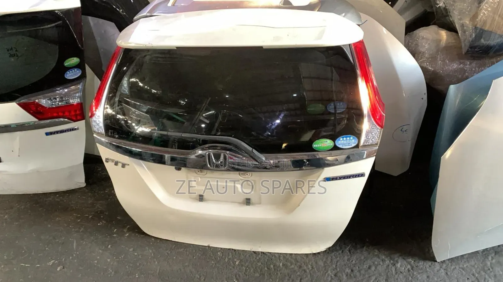 Honda Fit 2015 Tailgate/Boot Available