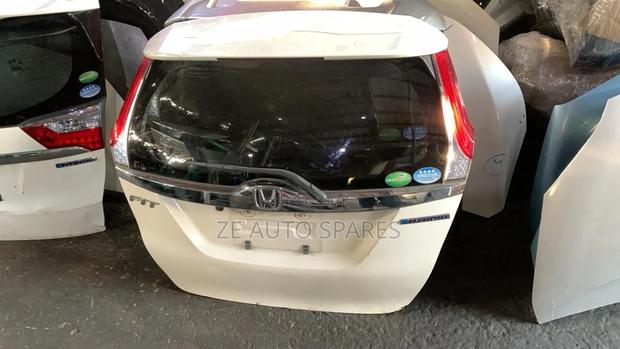Honda Fit 2015 Tailgate/Boot Available