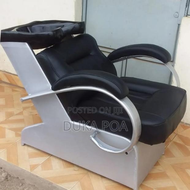 Salon Sink With Chair - main view