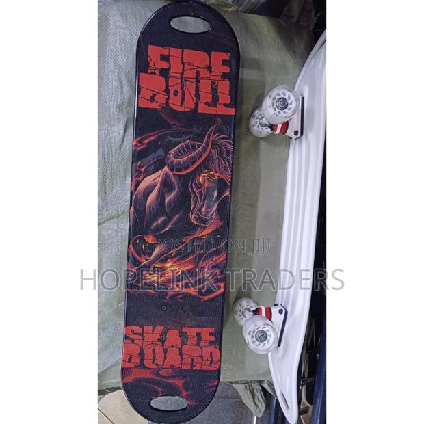 Skating Board Skateboard - main view