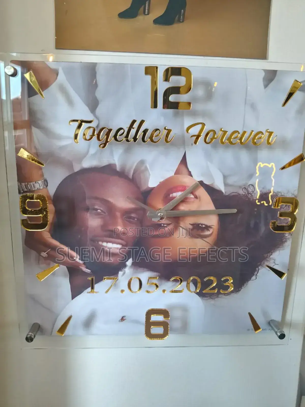 Personalized Shiny Photo Clock – Elegant Unique A2