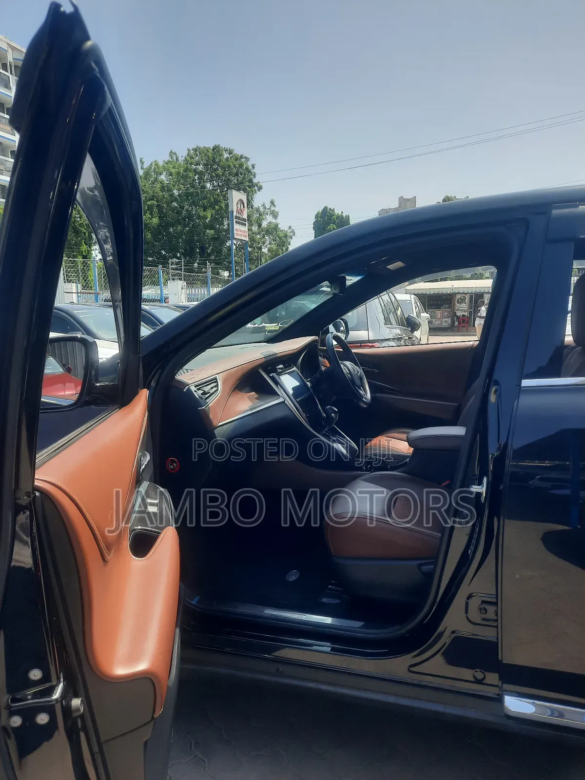 Toyota Harrier 2.0 2018 Black