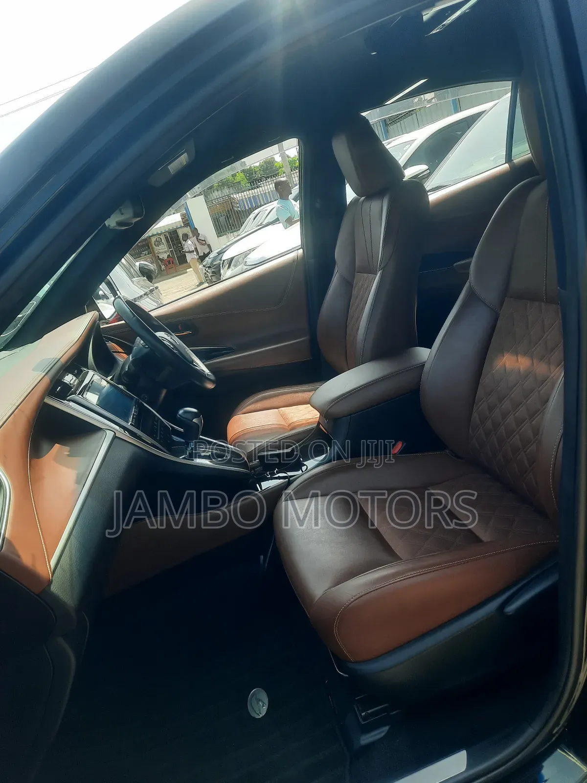 Toyota Harrier 2.0 2018 Black