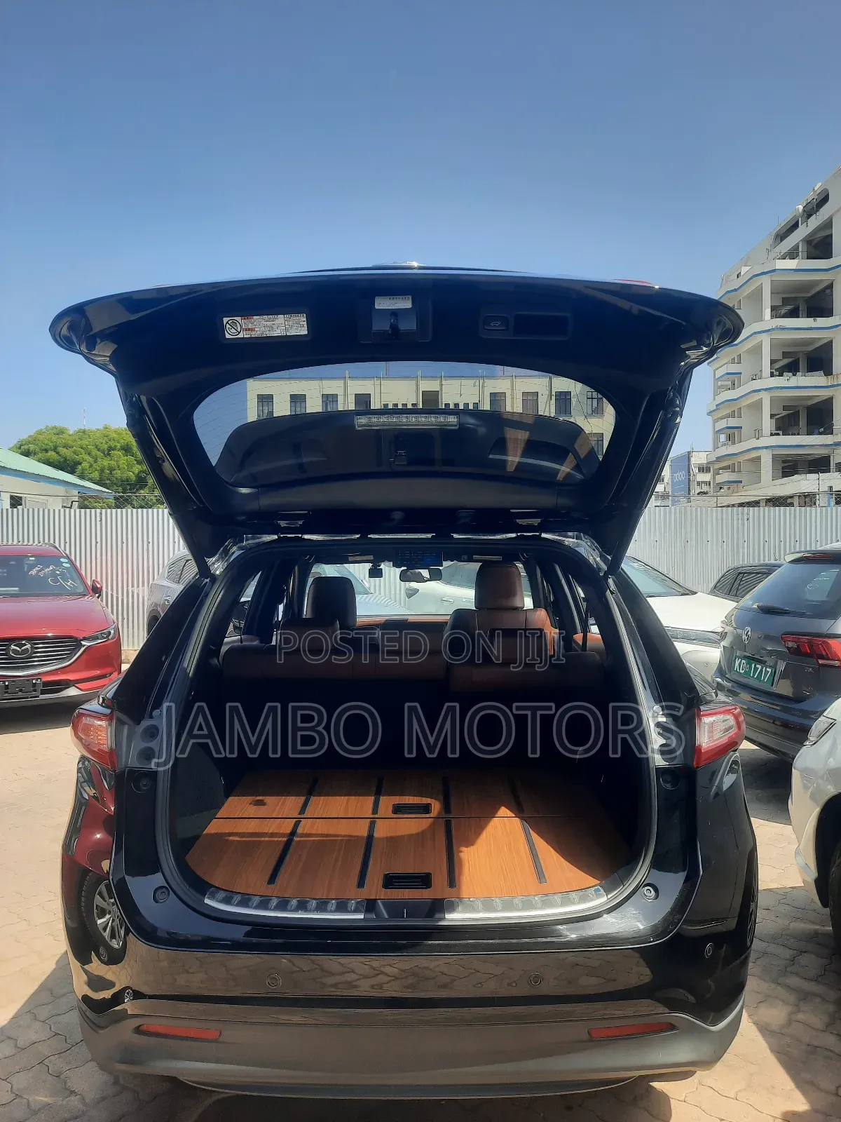 Toyota Harrier 2.0 2018 Black