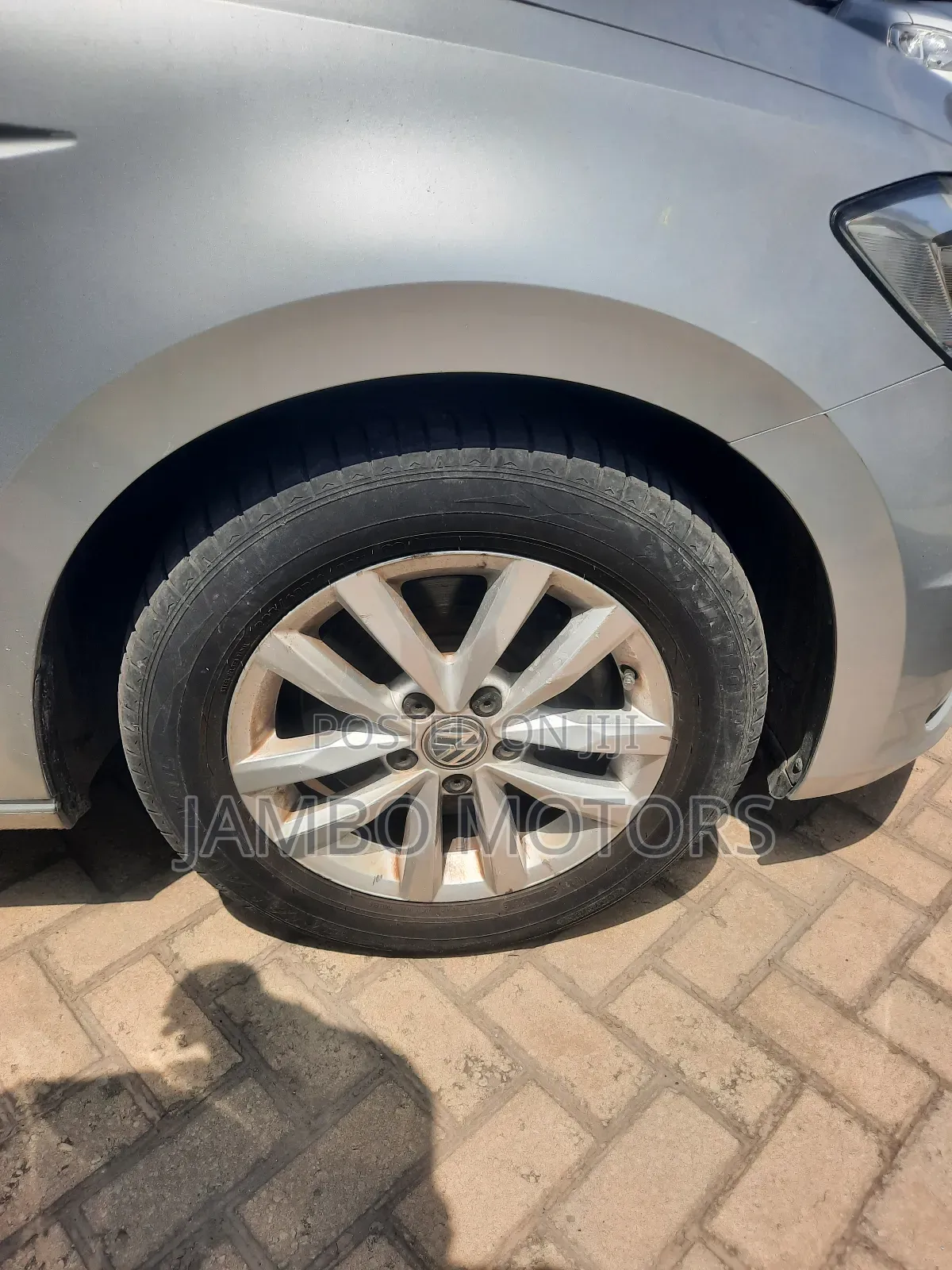 Volkswagen Touran 2018 Silver