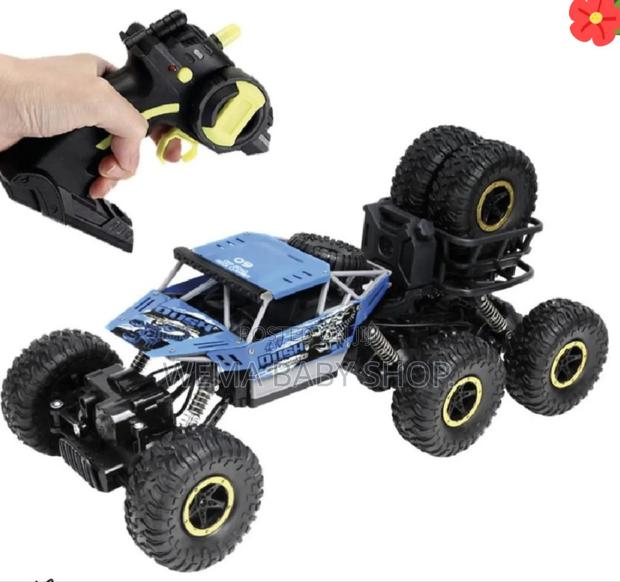 6x6 Rock Crawler - thumbnail 3