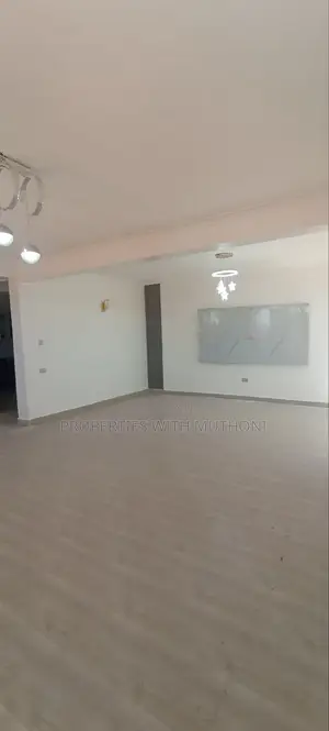 4bdrm Mansion in Muthwani for sale