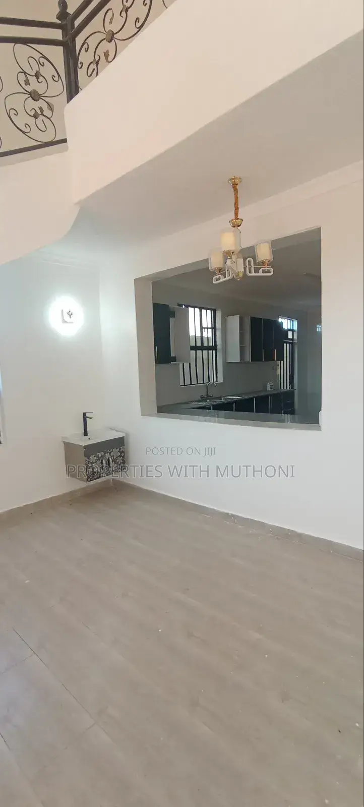 4bdrm Mansion in Muthwani for sale