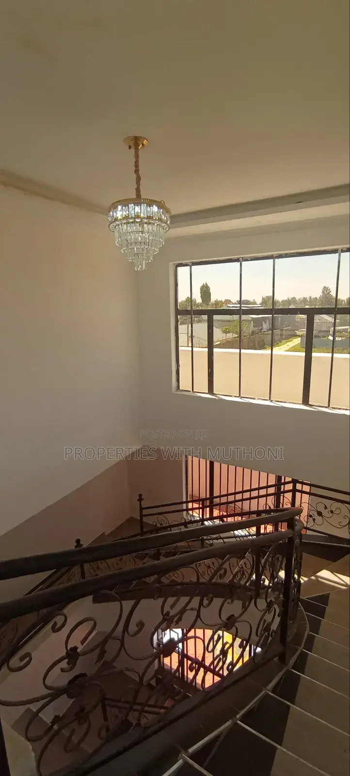 4bdrm Mansion in Muthwani for sale
