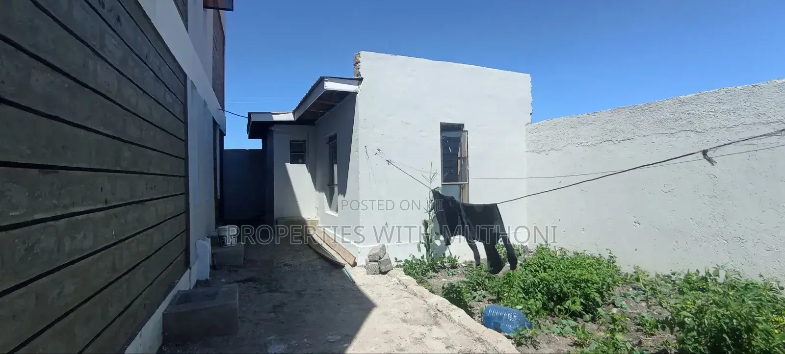 4bdrm Mansion in Muthwani for sale