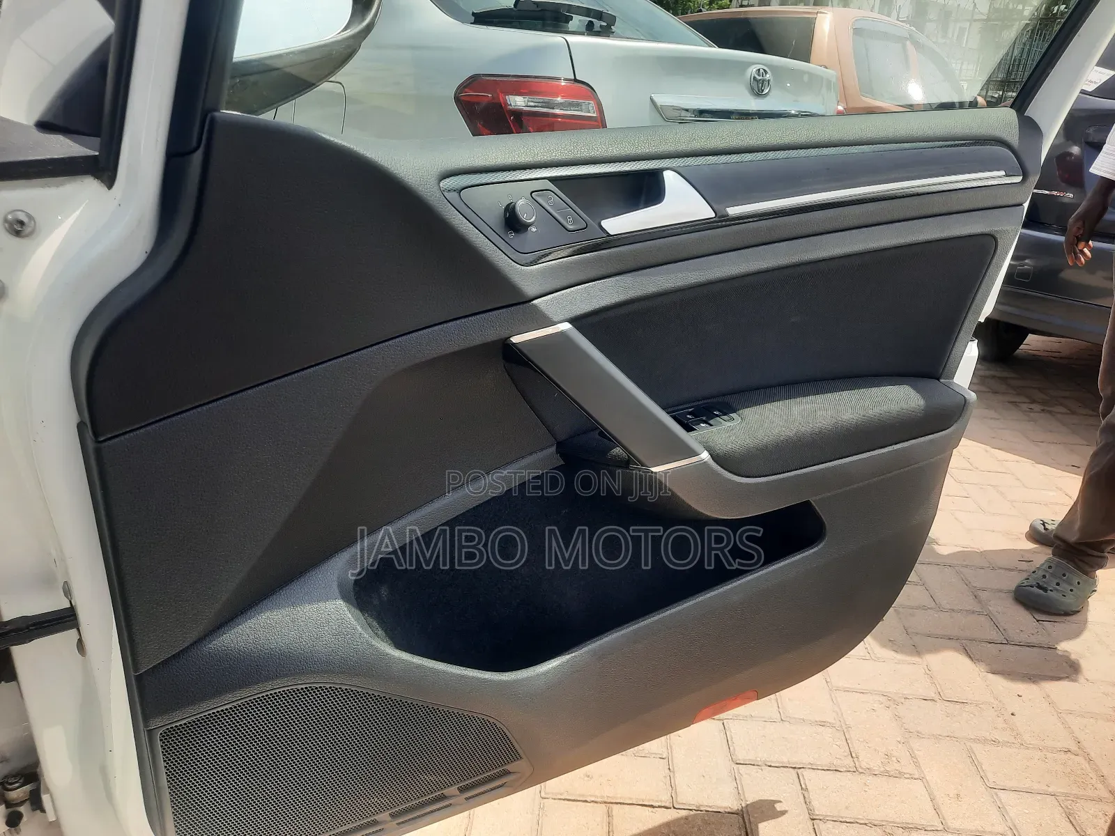Volkswagen Golf Variant 2018 White