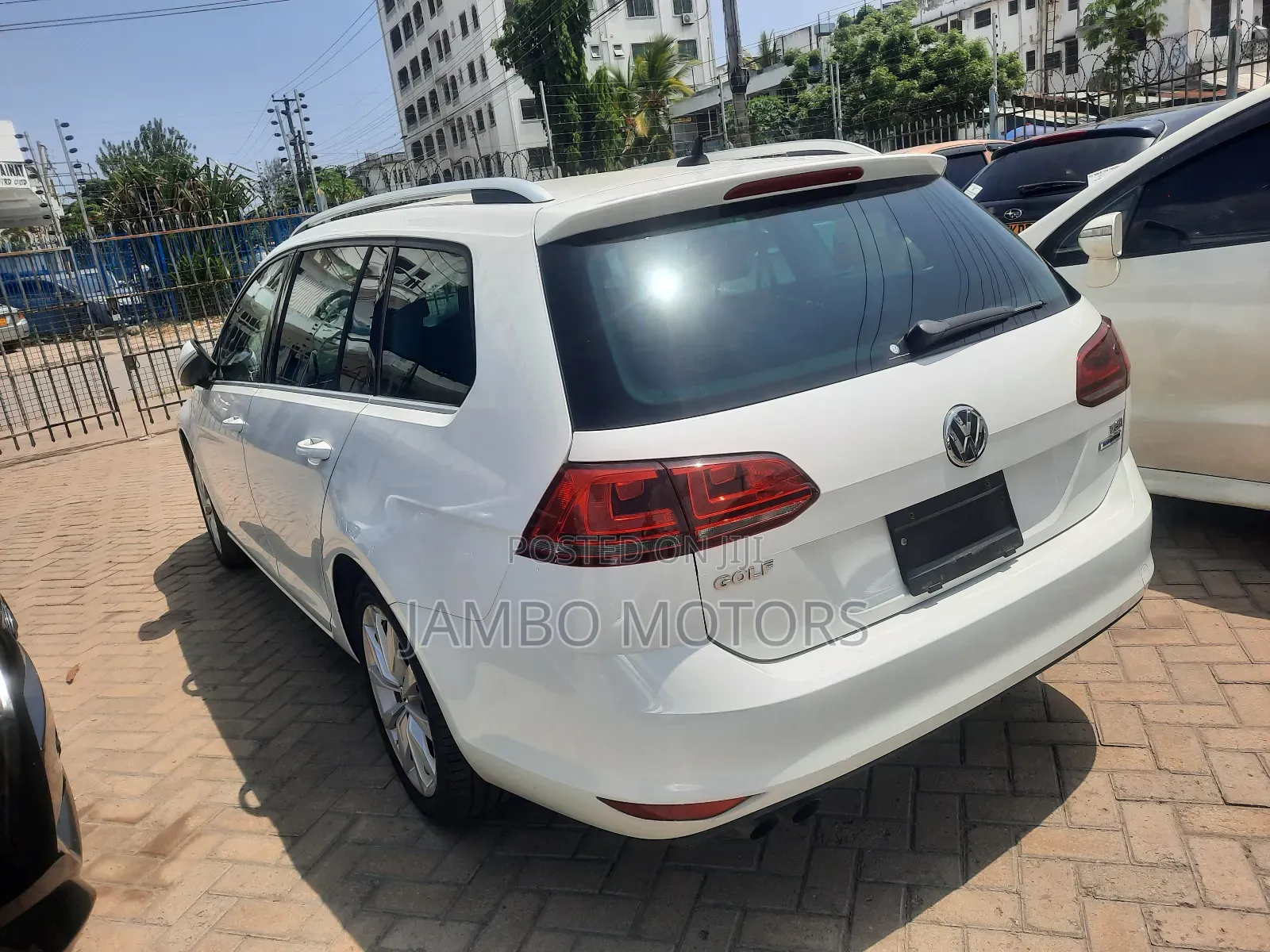 Volkswagen Golf Variant 2018 White