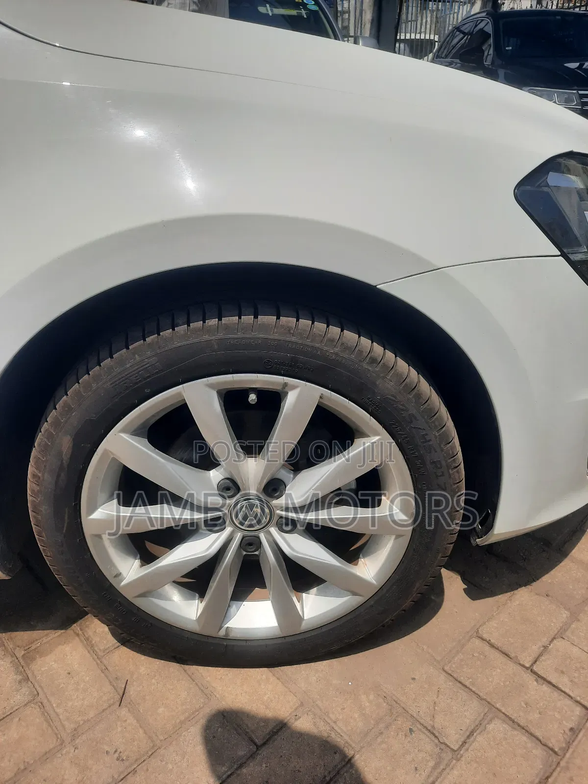 Volkswagen Golf Variant 2018 White